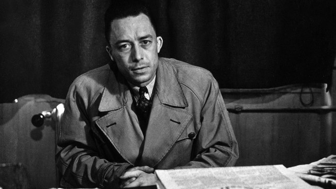 Fotografía en la que aparece Albert Camus