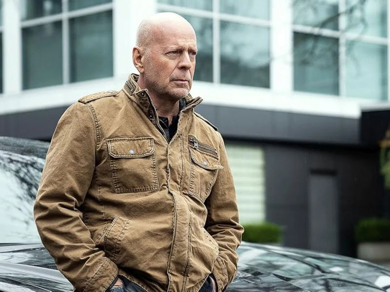 Bruce Willis es un detective en busca de justicia en una película que te hará sudar frío