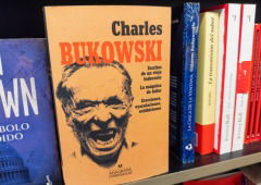 Charles Bukowski: 9 poemas que revelan una cruda belleza