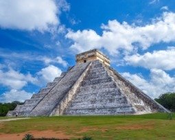 Chichén Itzá: la ciudad y sus monumentos