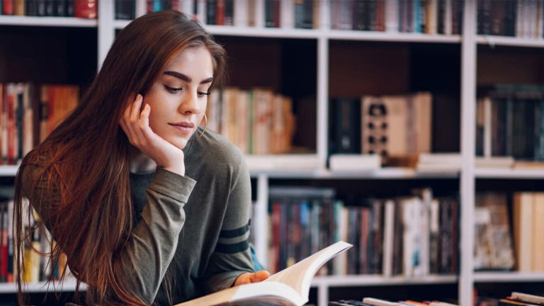 9 cuentos largos para cautivar a los jóvenes (analizados)