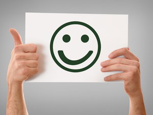 27 frases sobre la felicidad de personajes famosos para iluminar tu día