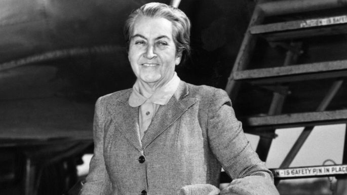 Gabriela Mistral.