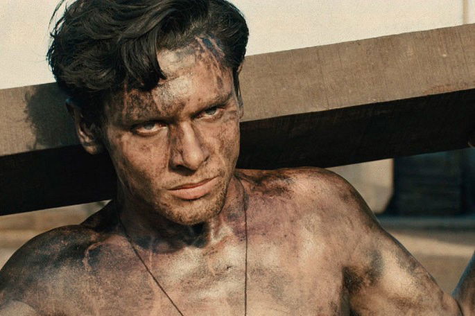 Fotograma de la película Invencible