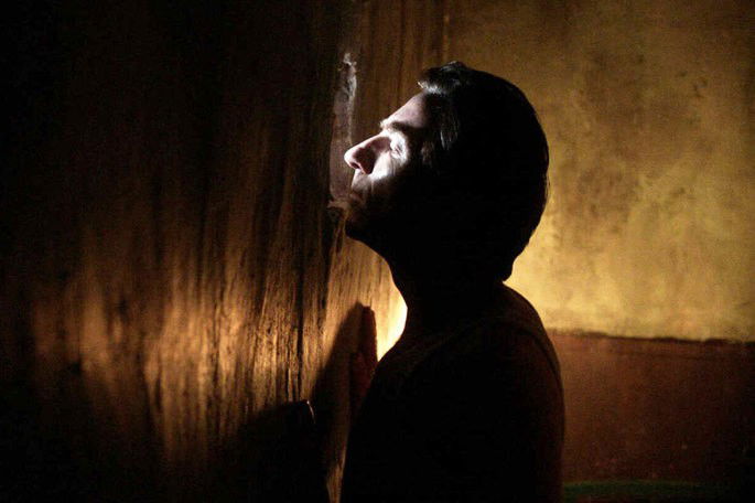 Fotograma de la película La trinchera infinita