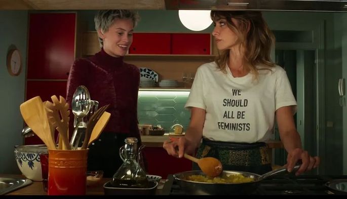 Fotograma de la película Madres Paralelas