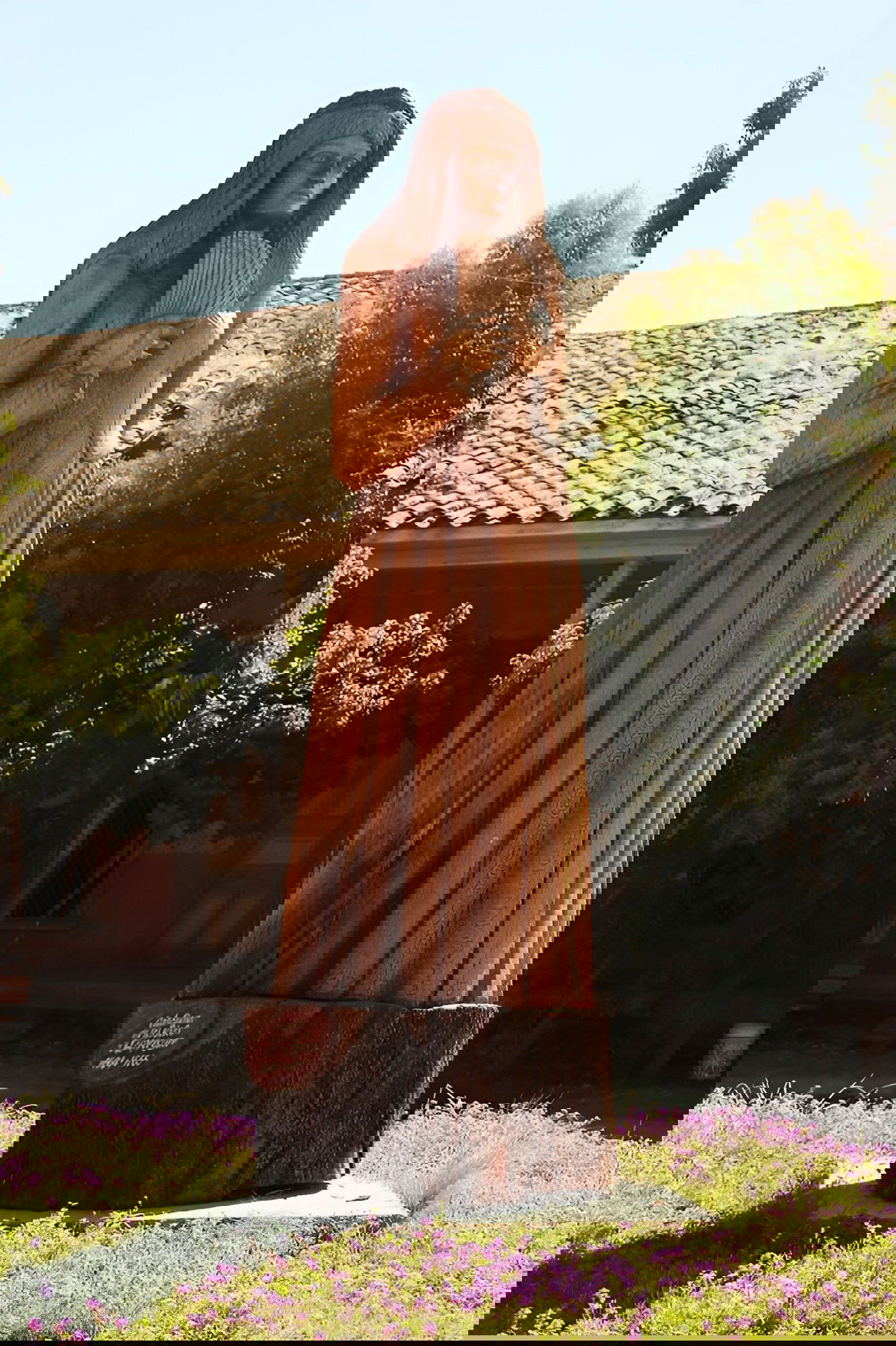 Monumento a la Quintrala, Graneros, Chile