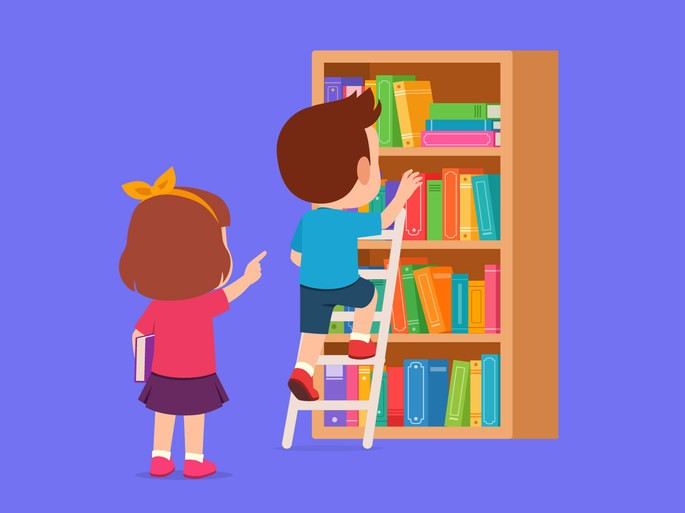Niños en un estante de libros