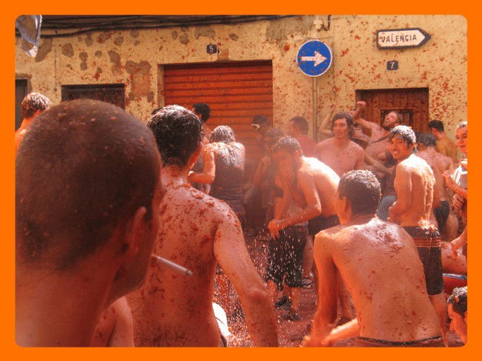 La tomatina