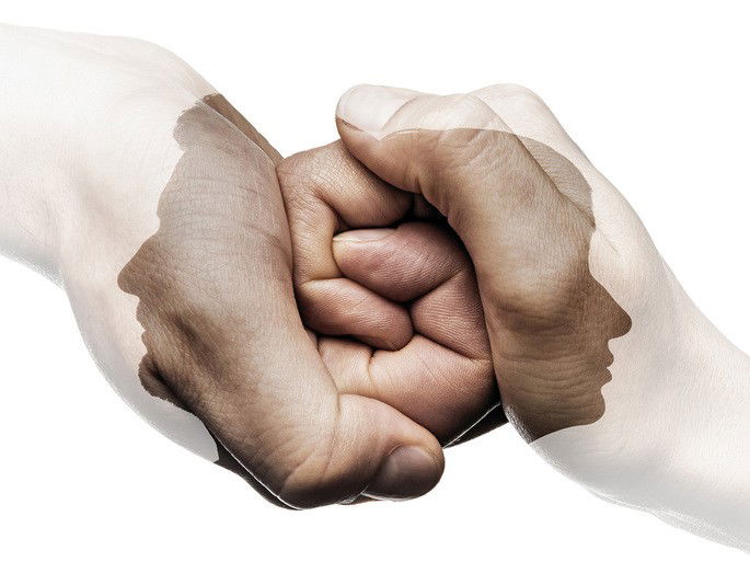 Manos que se despiden