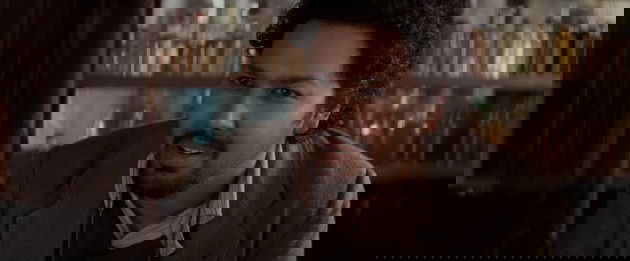 Yussuf é interpretado por Dileep Rao.