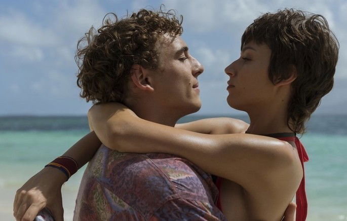 Rio e Tóquio no início do episódio.