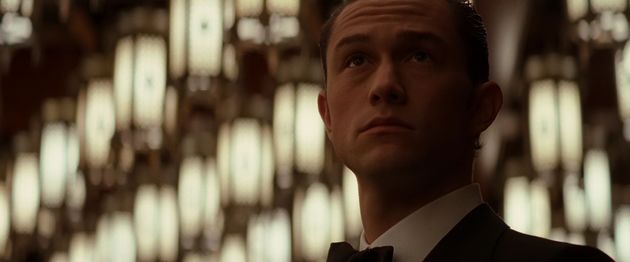 Arthur interpreta Joseph Gordon-Levitt.