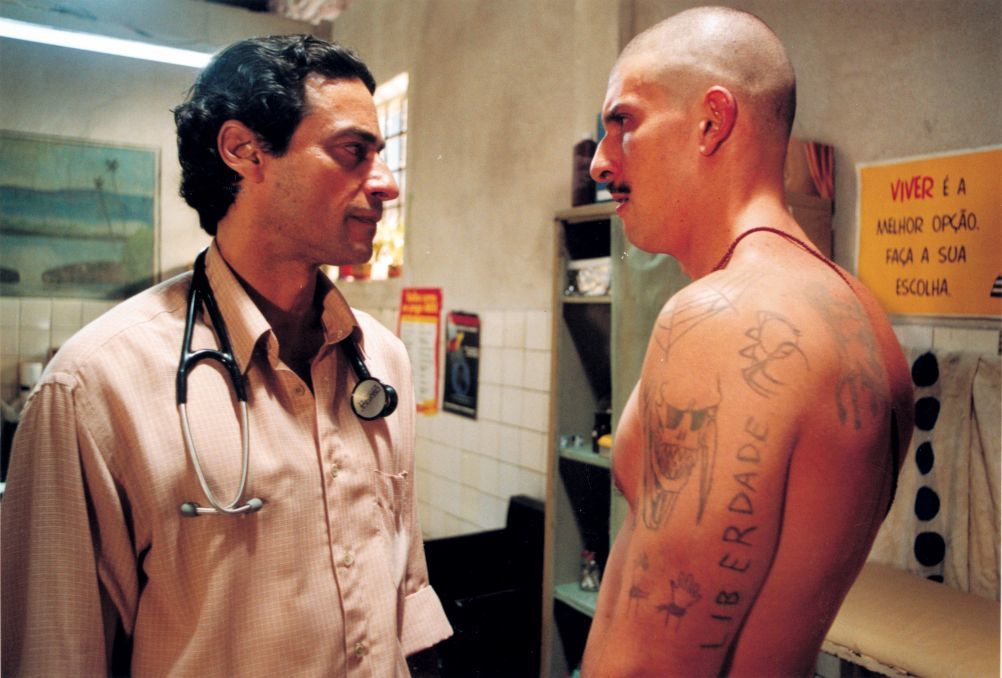 cena do filme Carandiru