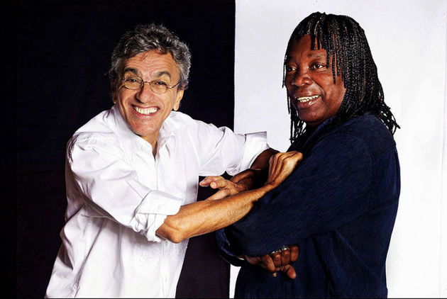 Parceria entre Caetano Veloso e Milton Nascimento.