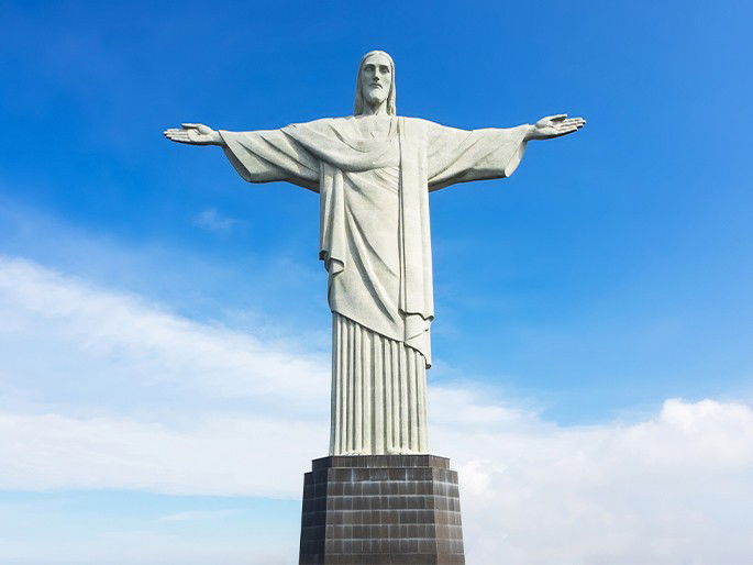 Cristo Redentor em dia ensolarado