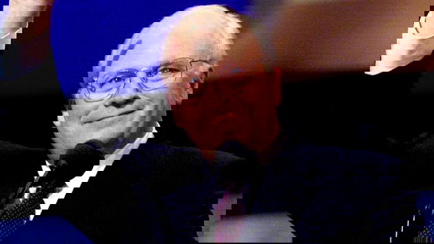 Retrato de Dick Cheney, homem que inspirou a criação do longa Vice.