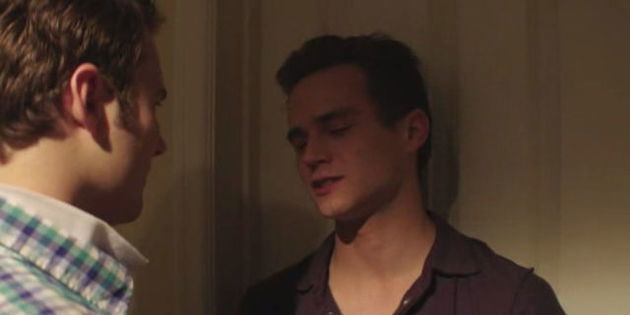 Justin deixa Bryce entrar no quarto e estuprar Jessica