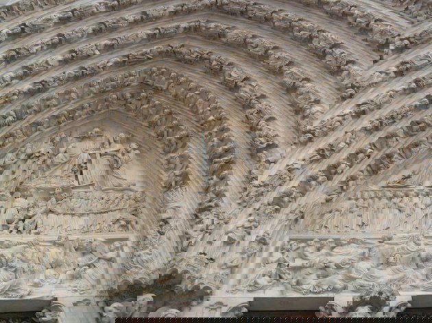 Riqueza de detalhes da entrada.