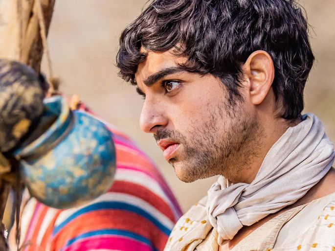 Paras Patel - Mateus em The chosen.