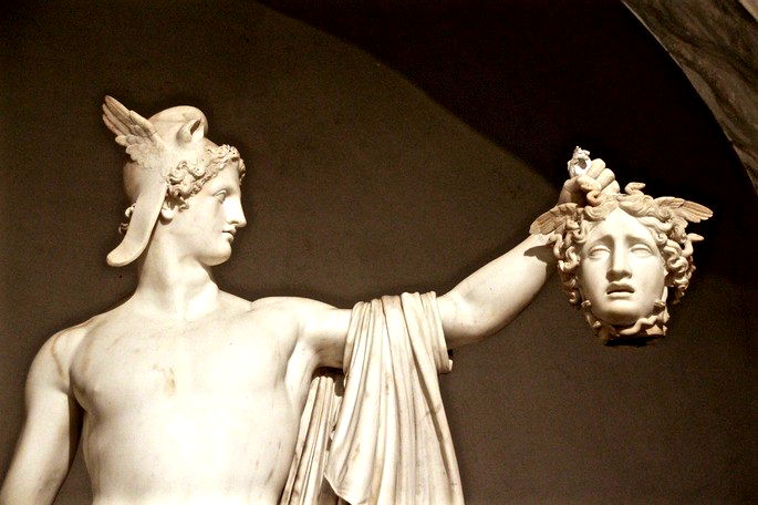 Perseu com a cabeça da Medusa, estátua de Antonio Canova (1800)