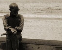 6 poemas de Carlos Drummond de Andrade sobre a amizade