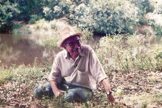 poeta manoel de barros