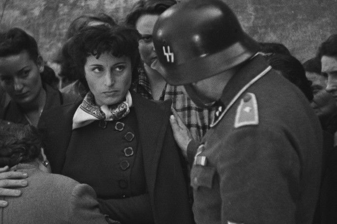 cena do filme Roma, cidade Aberta