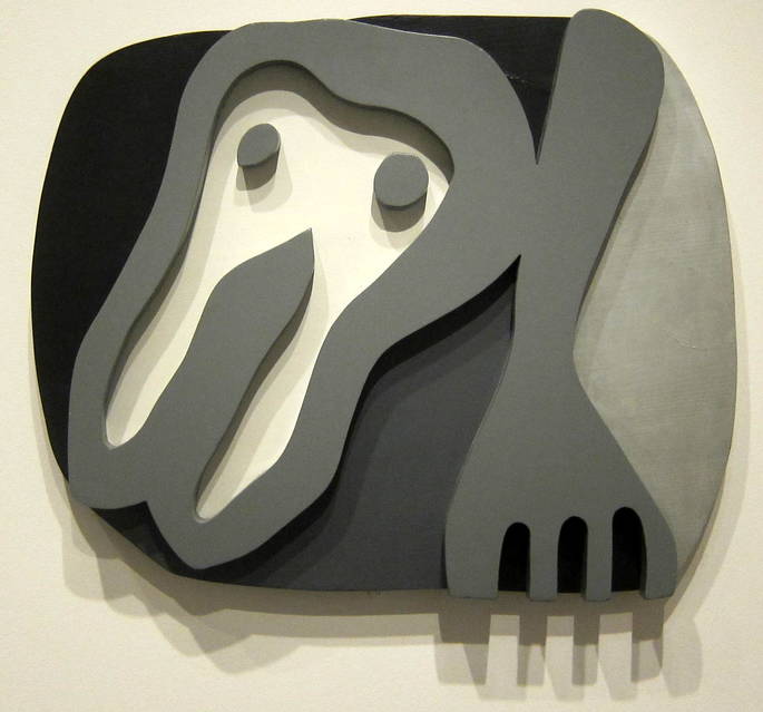 Shirt Front and Fork (1922), de Jean Arp
