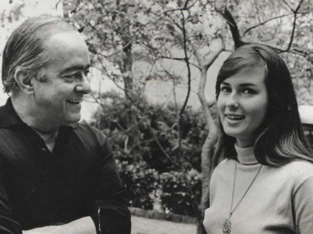 A garota de Ipanema Helô Pinheiro com o letrista Vinícius de Moraes.
