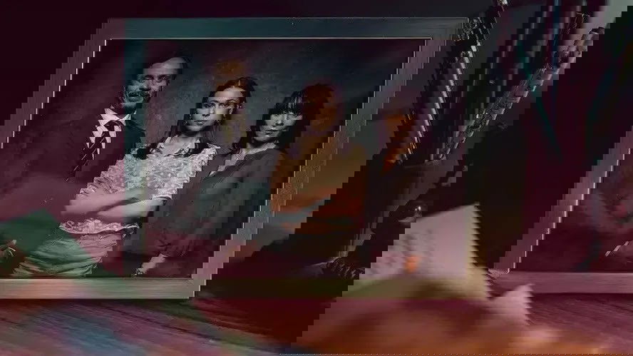 Banner da série Uma família quase perfeita.