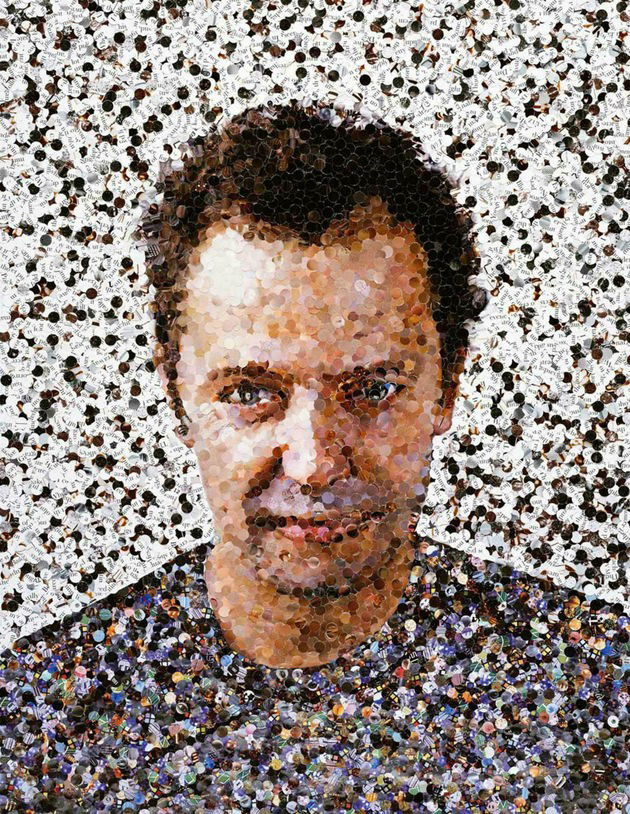 Autorretrato feito por Vik Muniz com pedaços de papel.